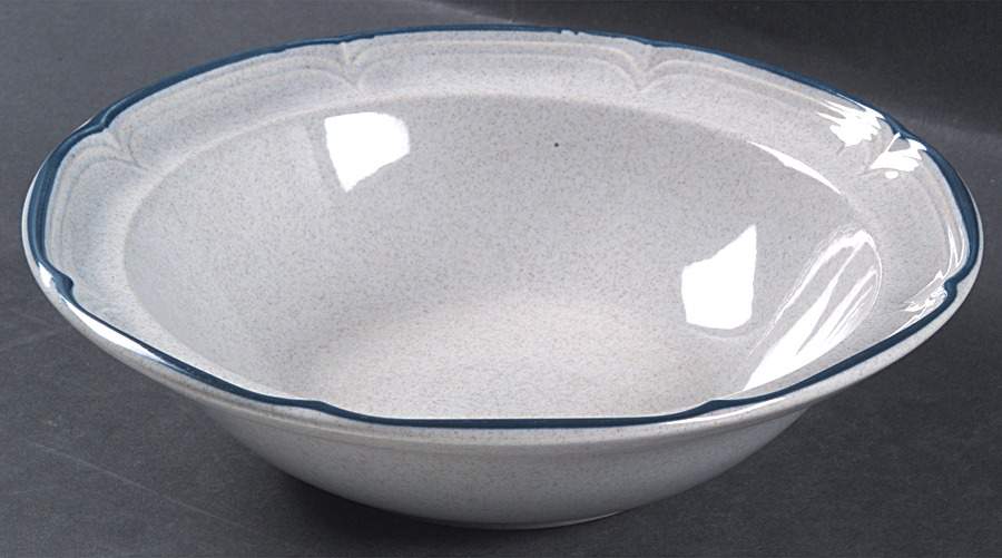 Heritage 9" Round Vegetable Bowl by International-1