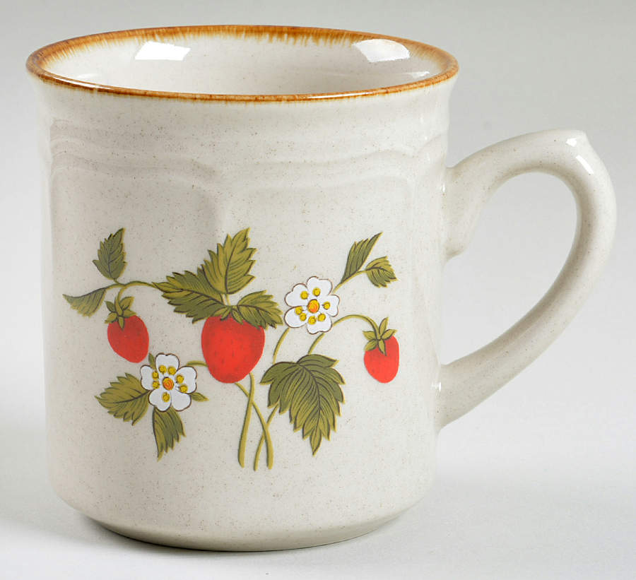 La Fraise Mug by International-1