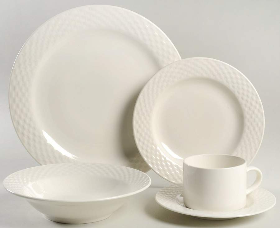 Lattice 5 Piece Place Setting by International-1