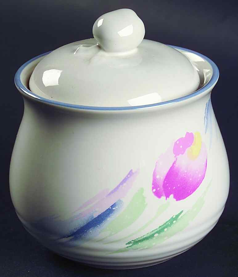 Light Wind Sugar Bowl & Lid by International-1