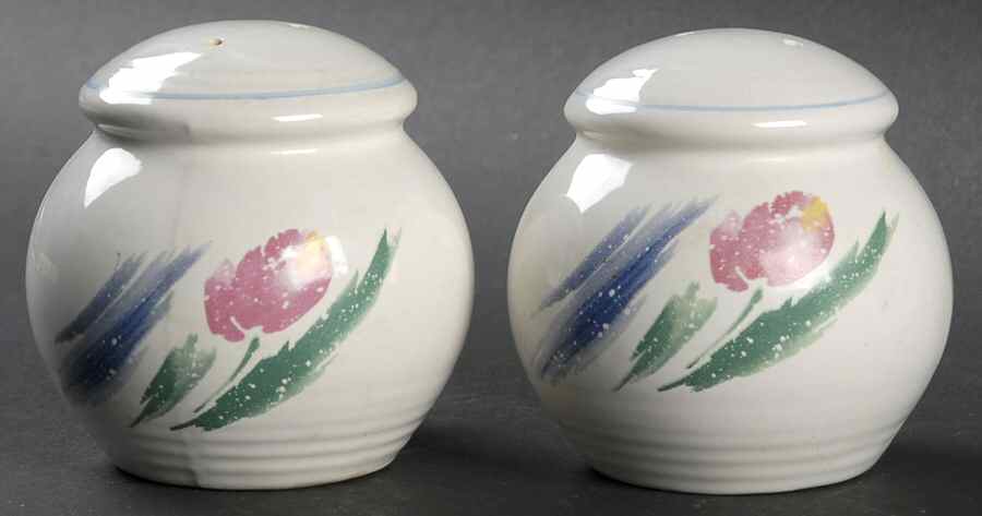 Light Wind Salt & Pepper Set by International-1