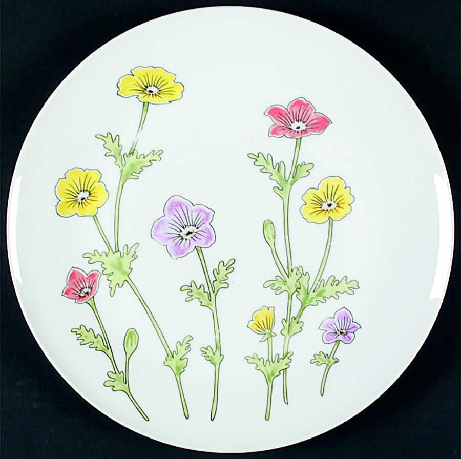 Lyric Dinner Plate by International-1