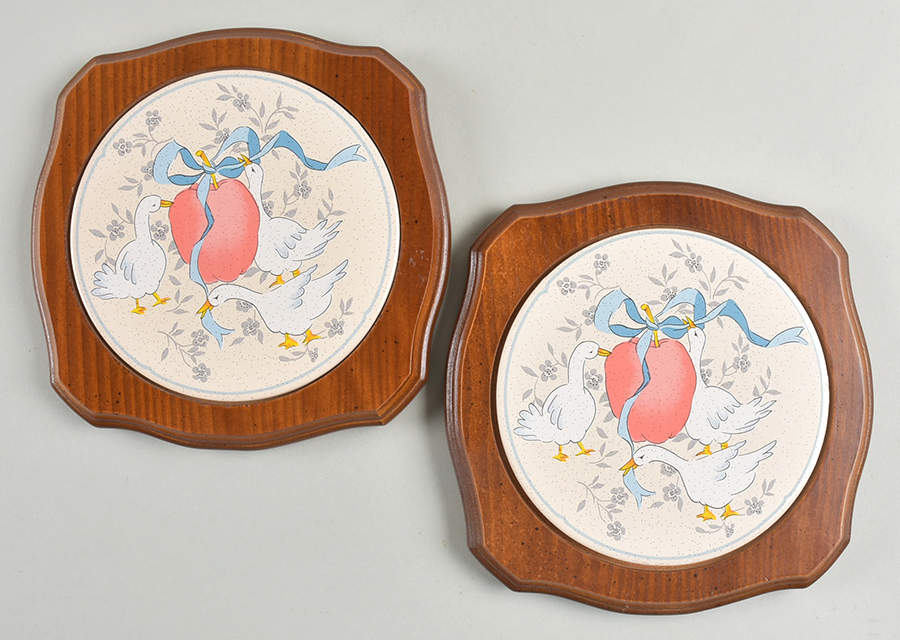 Marmalade Two Piece Trivet Set by International-1
