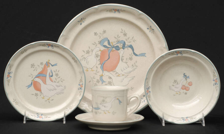 Marmalade 40 Piece Set by International-1