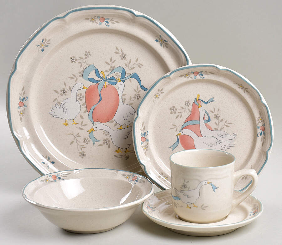 Marmalade 40 Piece Estate Set by International-1