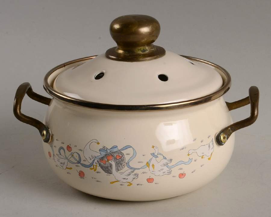 Marmalade Metal Potpourri by International-1