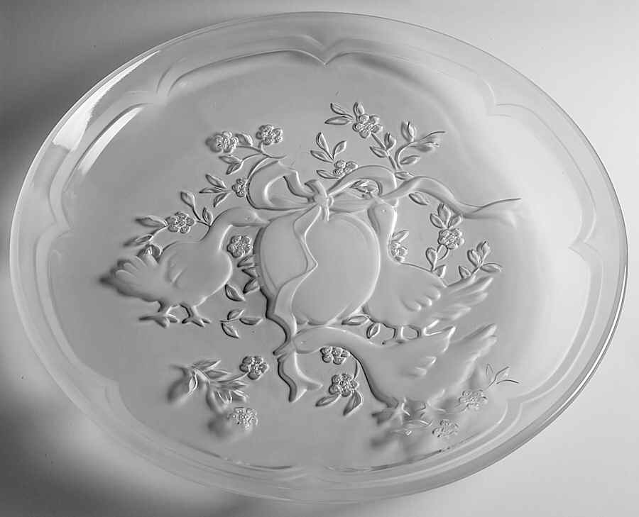 Marmalade Round Glassware Platter by International-1
