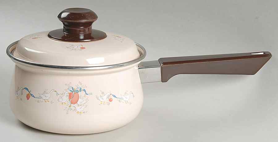 Marmalade 1.5 Quart Covered Metal Saucepan by International-1