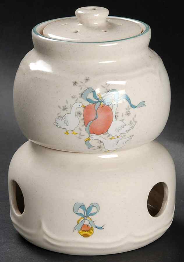 Marmalade Potpourri & Lid with Stand by International-1