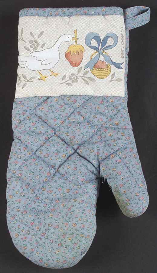 Marmalade Cloth Oven Mitt by International-1
