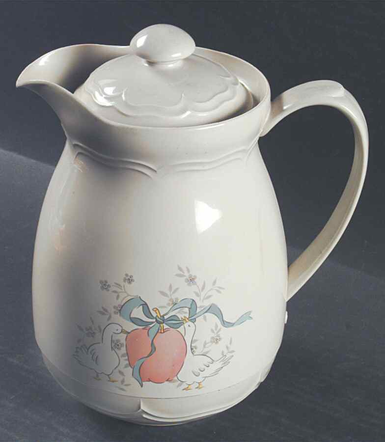 Marmalade Plastic Thermos/Carafe & Lid by International-1