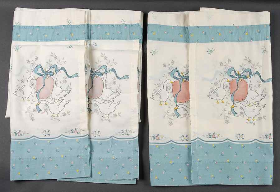 Marmalade Curtain Panel Set (2-29"x13.5"(T)& 2-28"x26.5"(B) by International-1