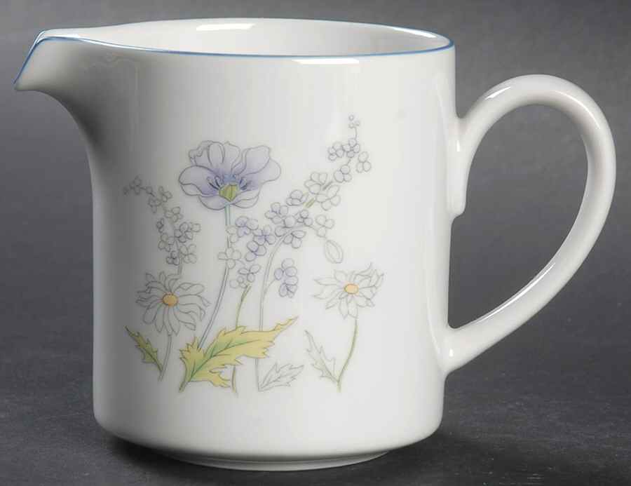 Milady Creamer by International-1