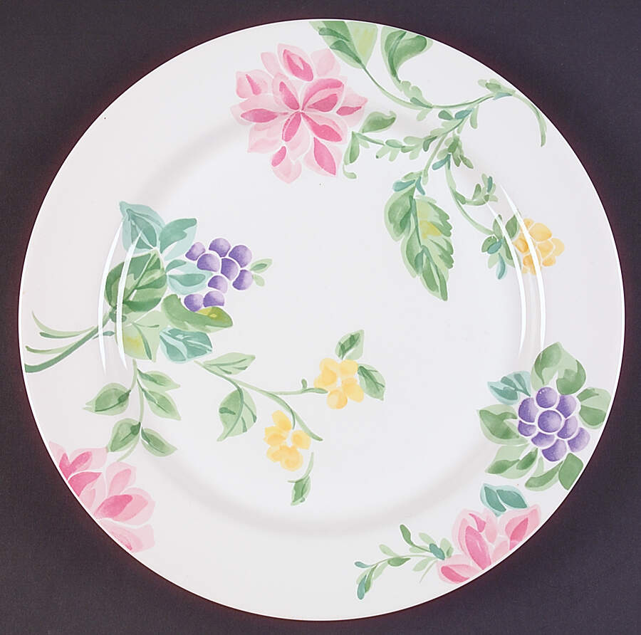 Mystique Dinner Plate by International-1