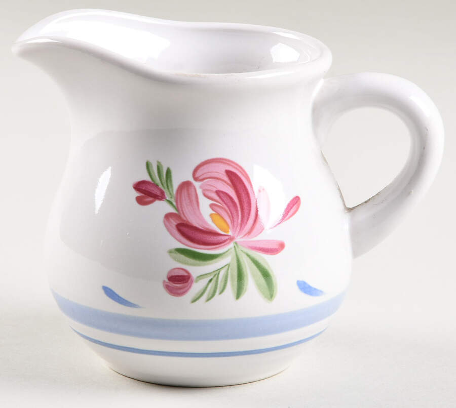 New Tradition Creamer by International-1