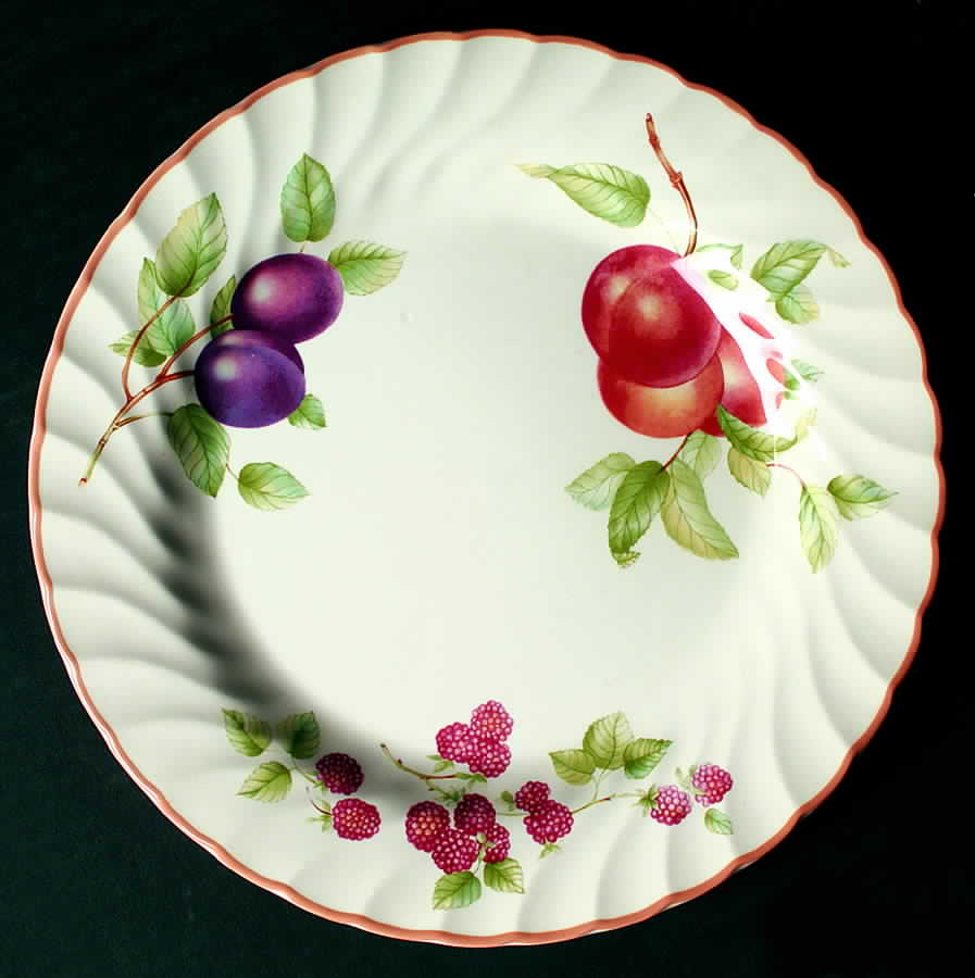 Newbury Dinner Plate by International-1