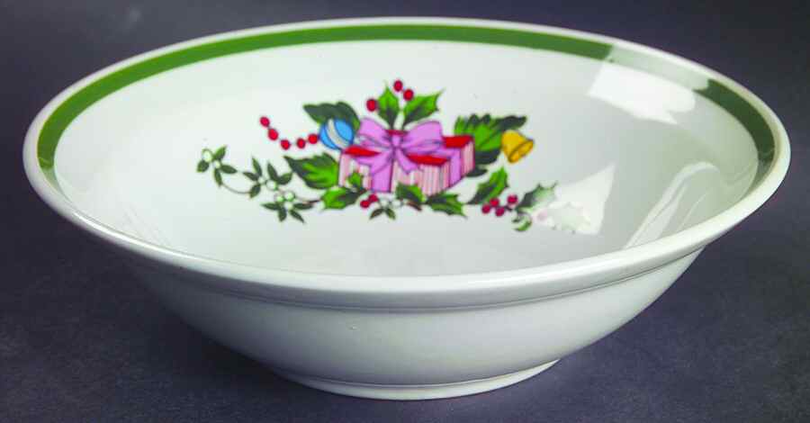 Noel (Band 1-8" From Edge) Coupe Cereal Bowl by International-1