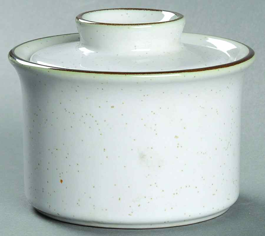 Bleeker Sugar Bowl & Lid by International-1