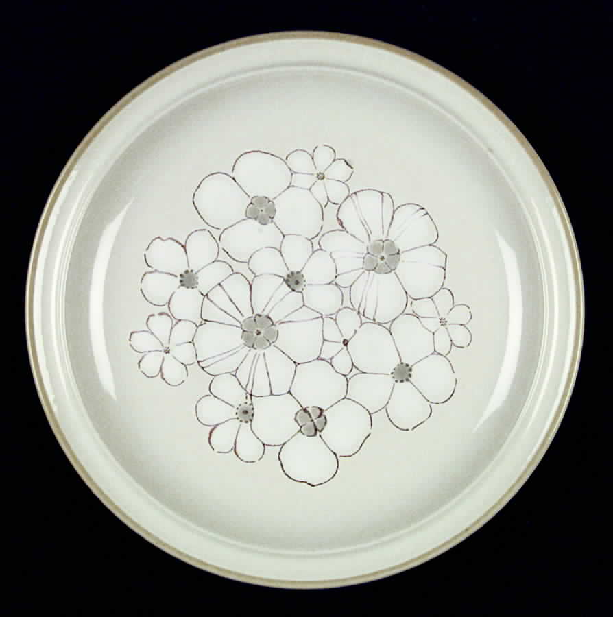 Pompano Dinner Plate by International-1