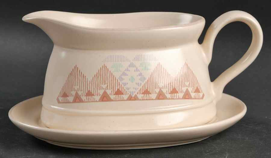 Pueblo Gravy Boat & Underplate by International-1