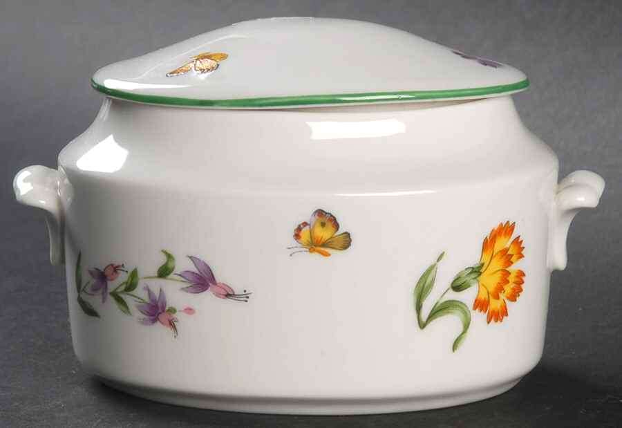 Rememberance Sugar Bowl & Lid by International-1