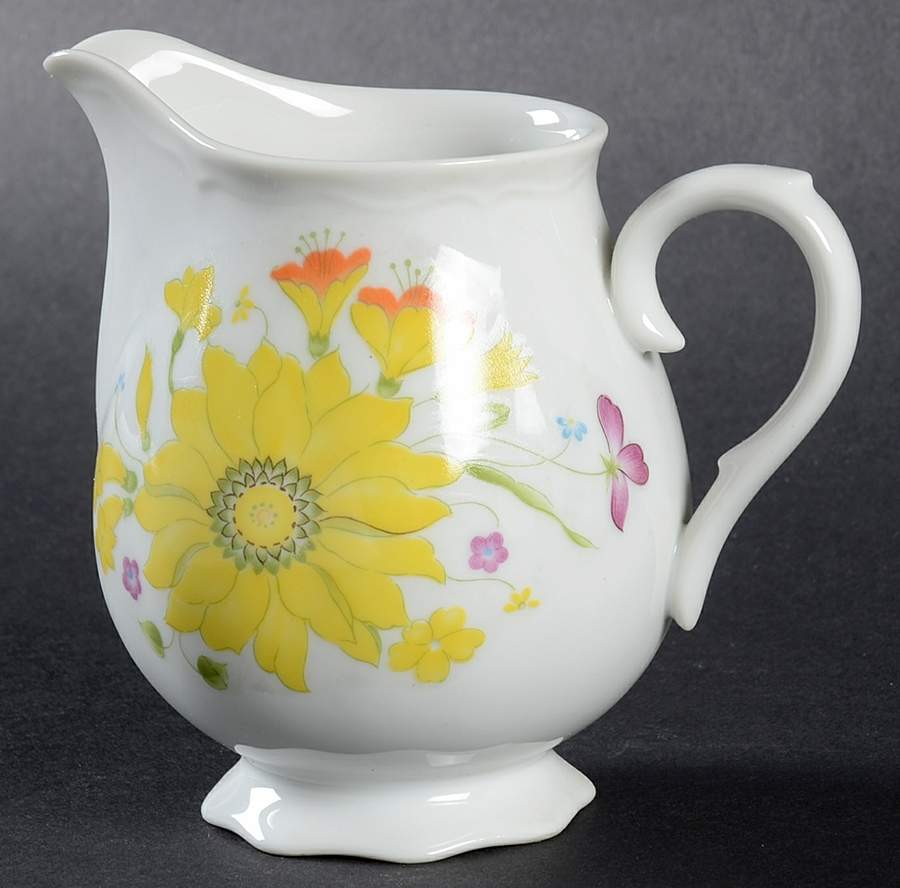 Sabrina Creamer by International-1