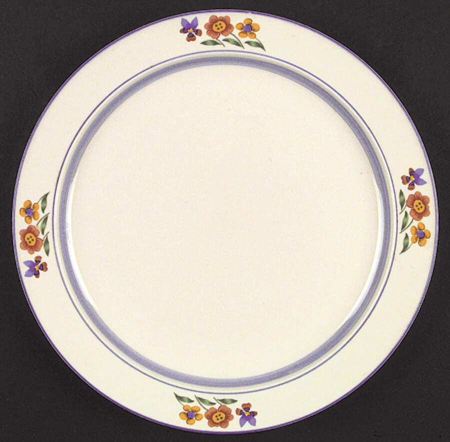 Sassafras Dinner Plate by International-1