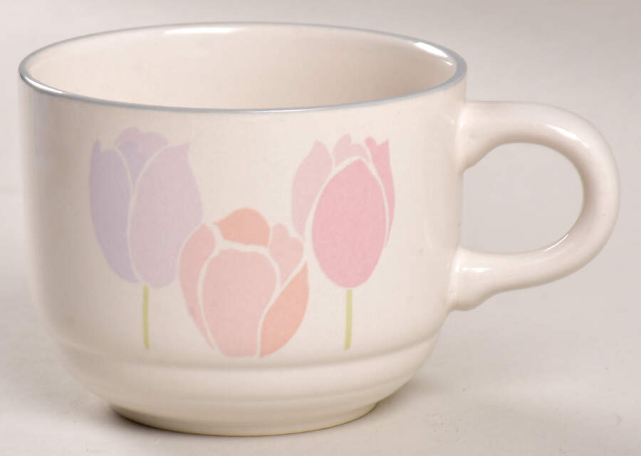 Spring Up Flat Cup by International-1