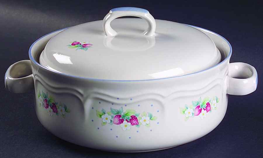 Strawberry Lane 1.5 Qt Round Covered Casserole by International-1