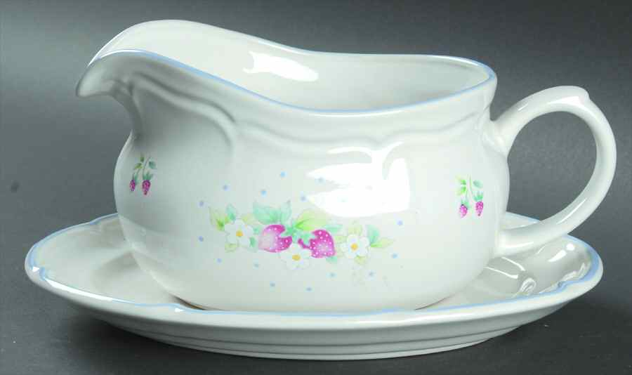 Strawberry Lane Gravy Boat & Underplate by International-1