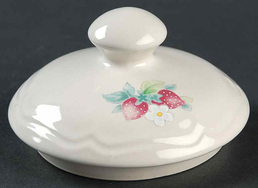Strawberry Lane Lid for Medium Canister by International-1