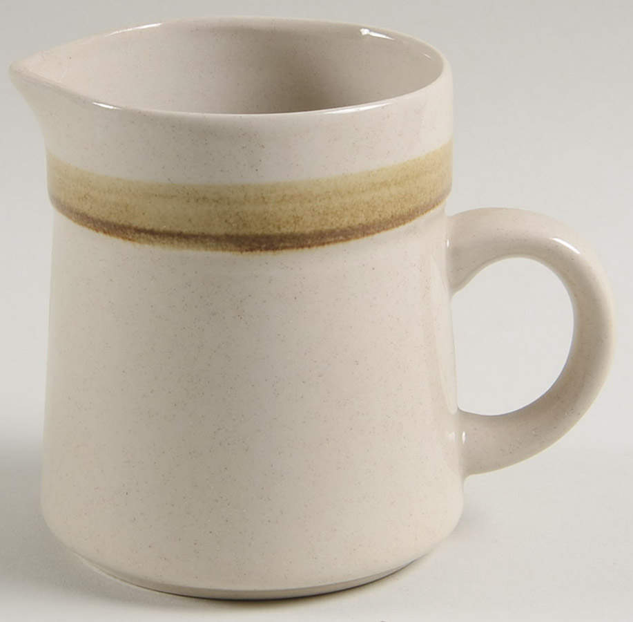 Strawberry Patch Creamer by International-1