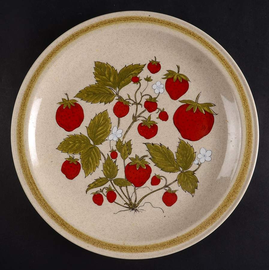Strawberry Patch 11" Chop Plate (Round Platter) by International-1