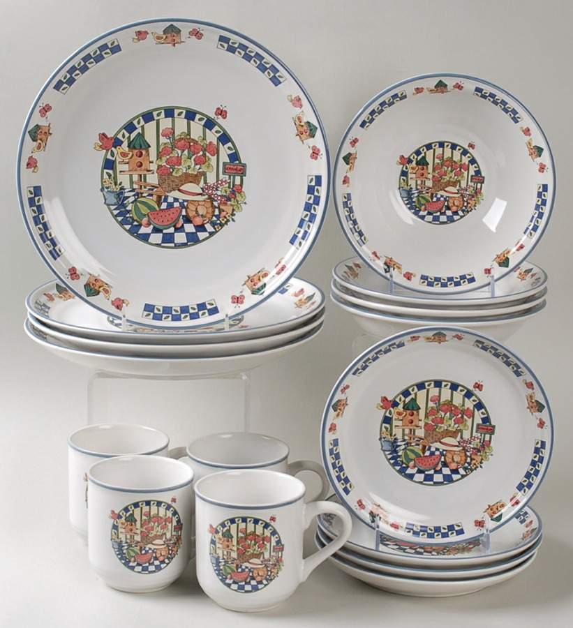 Sunshine Garden 16 Piece Set by International-1