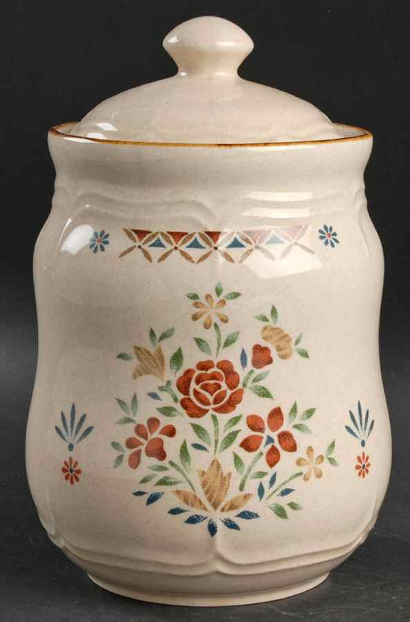 Sundance Medium Canister & Lid by International-1