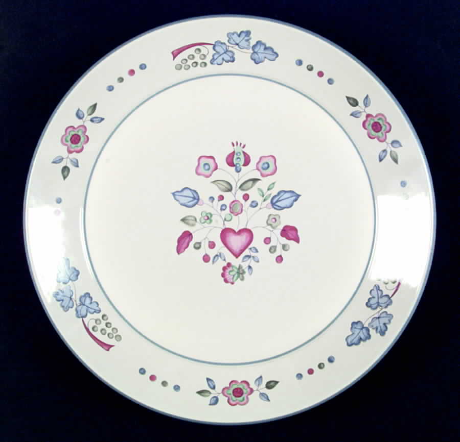 Sugar Plum Dinner Plate by International-1