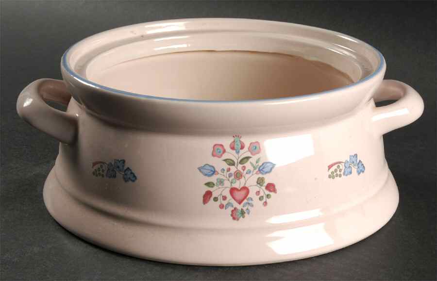Sugar Plum 1.5 Qt Round Covered Casserole by International-1