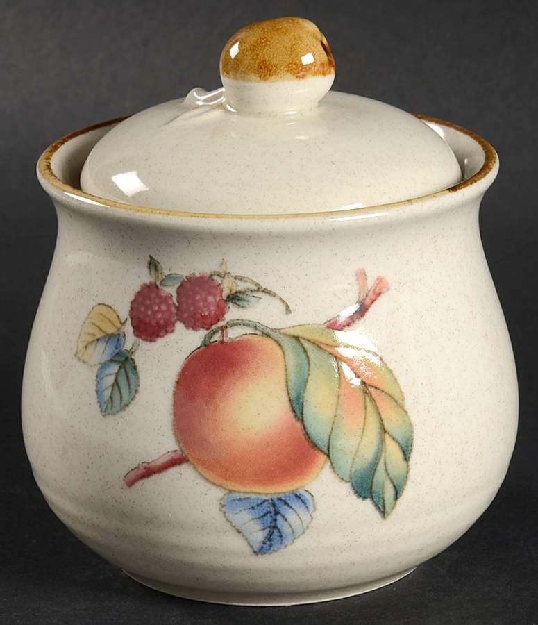 Sugar 'N Spice Sugar Bowl & Lid by International-1