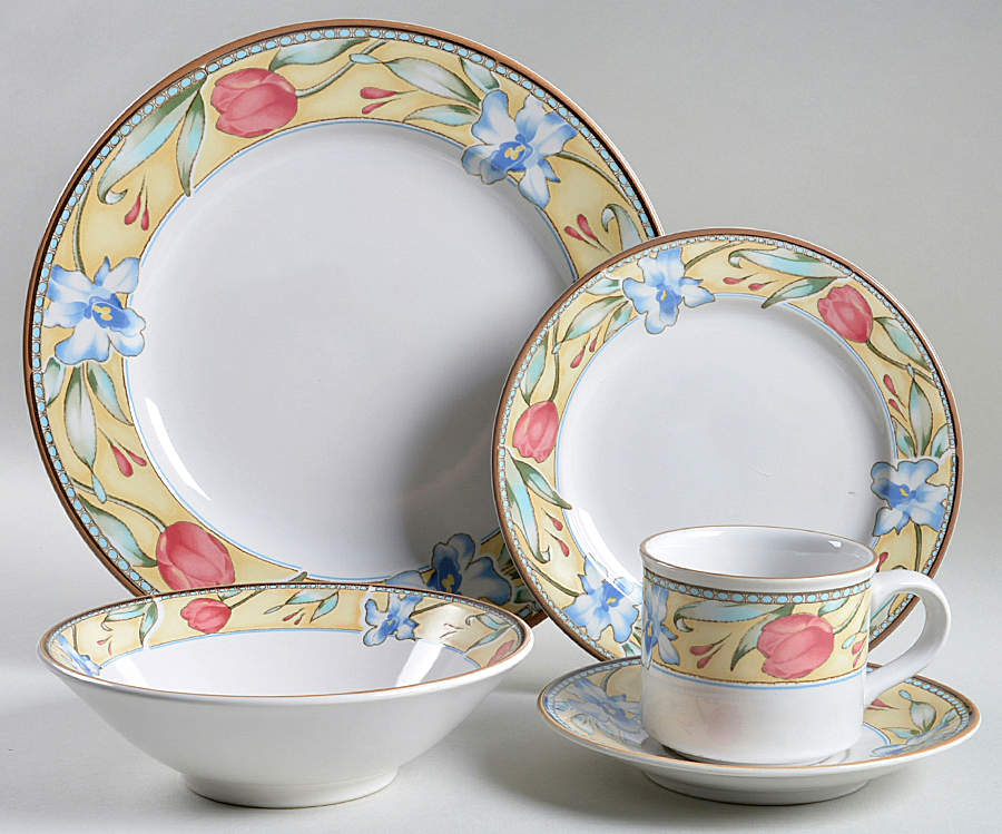 Sunlit Style 5 Piece Place Setting by International-1