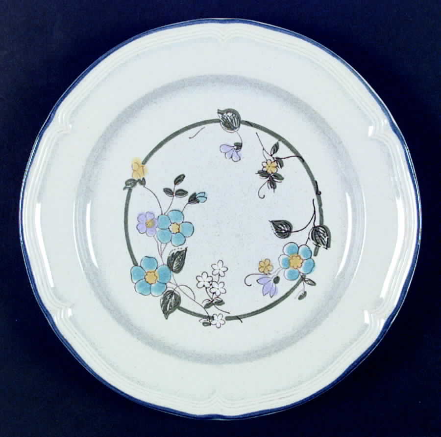 Suzanne Dinner Plate by International-1