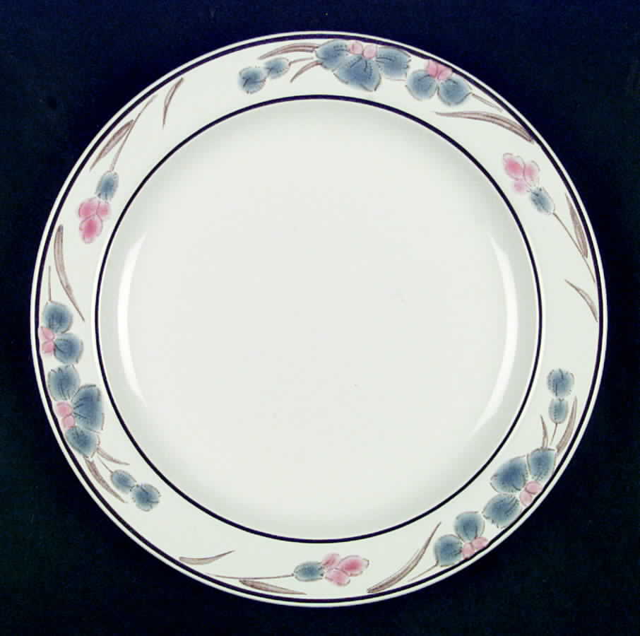 Sweet Briar Dinner Plate by International-1