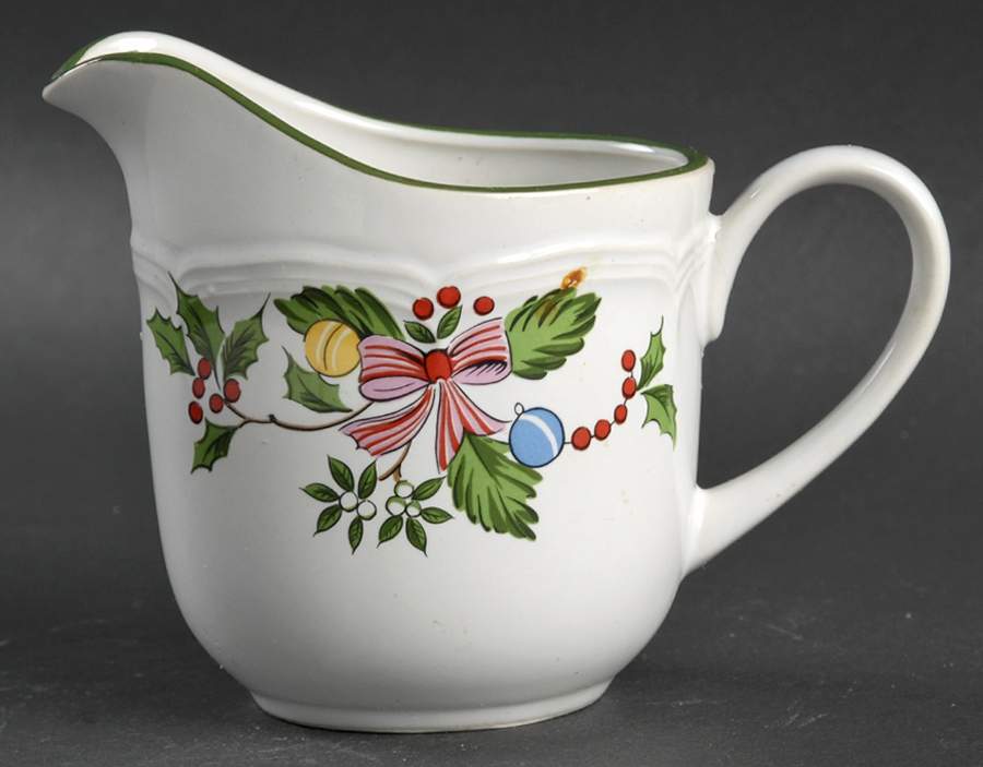 Tradition Creamer by International-1