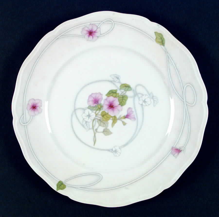 Trellis Dinner Plate by International-1