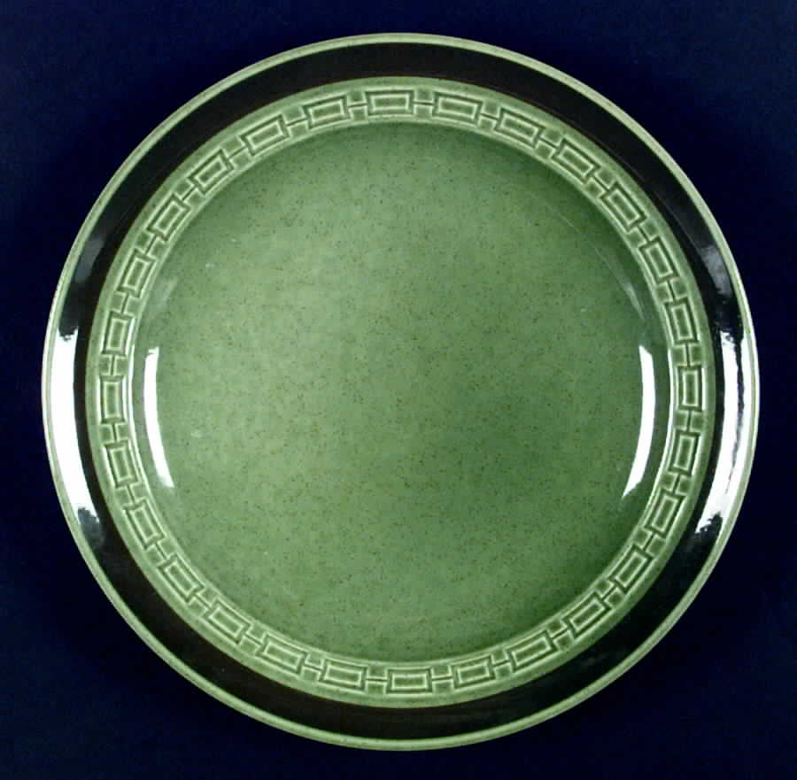 Verde Dinner Plate by International-1