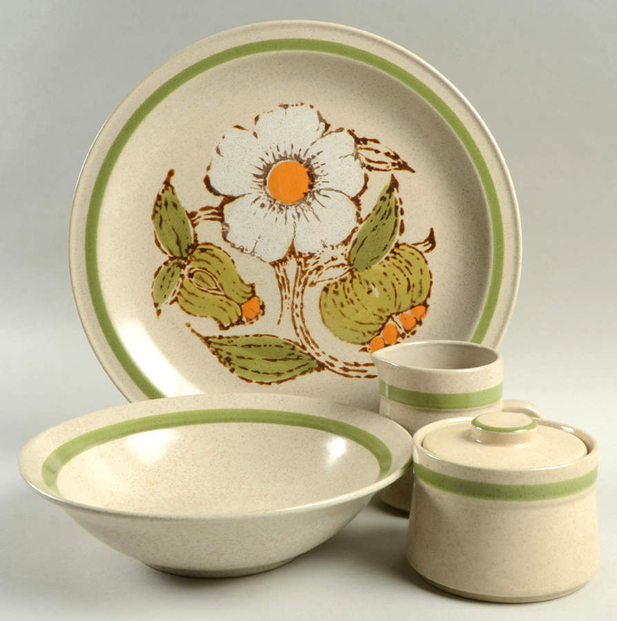 Verte 5 Piece Hostess Set by International-1