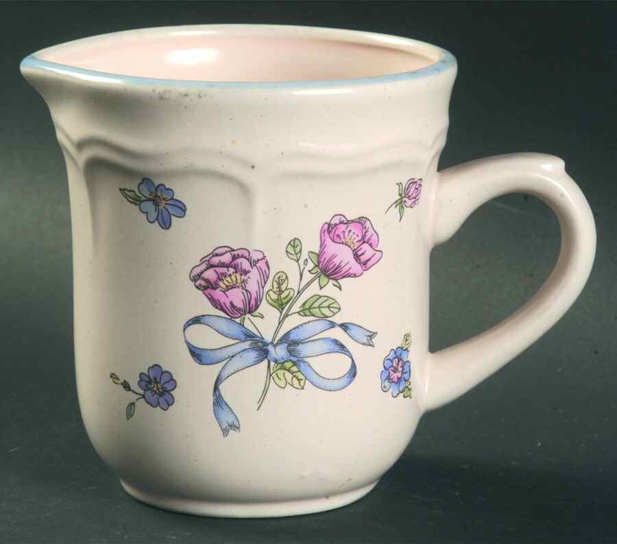 Victoria Creamer by International-1