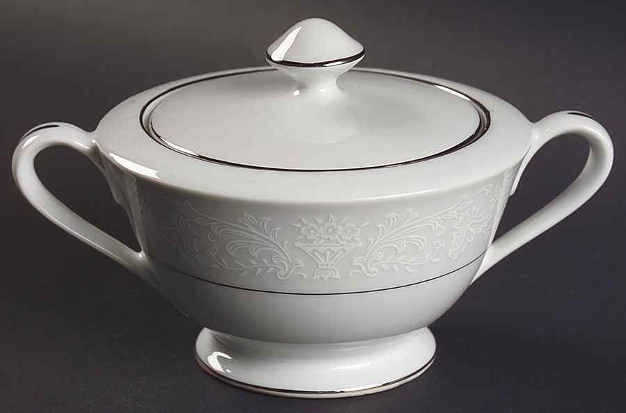 Wakefield Sugar Bowl & Lid by International-1