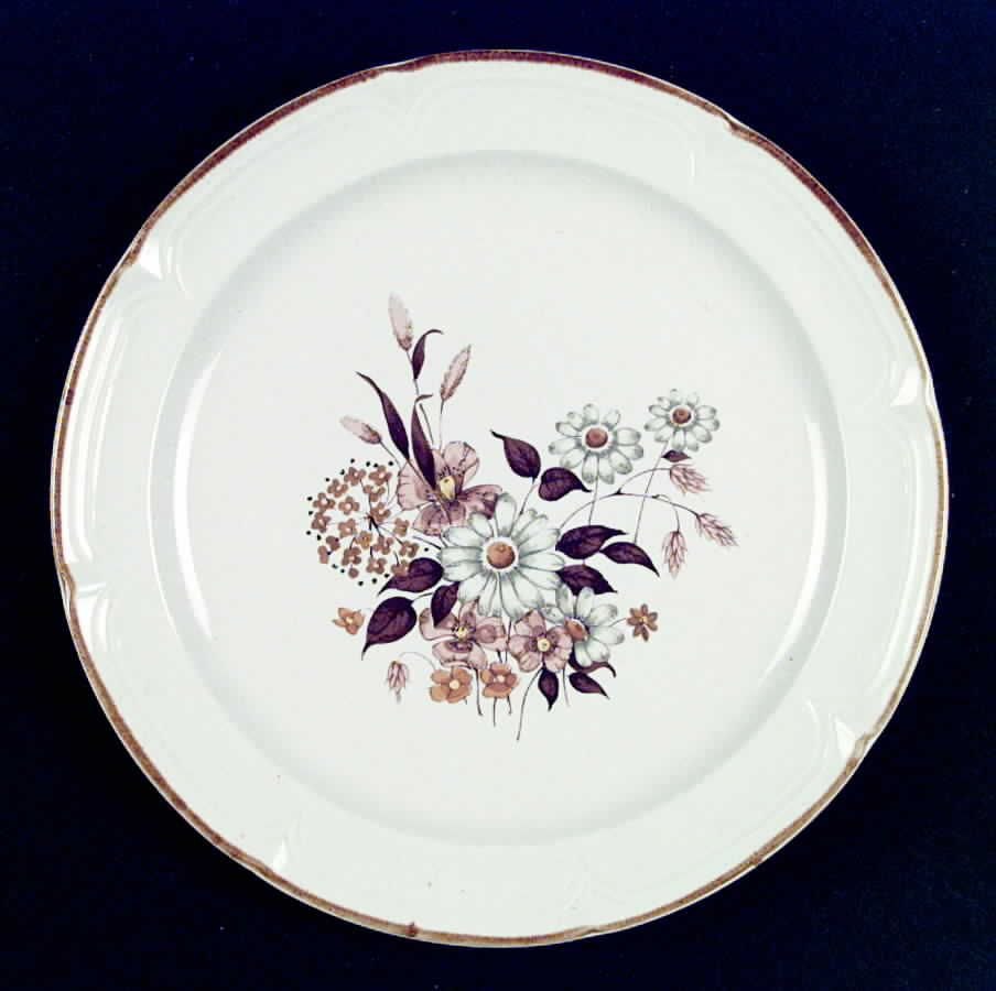 Wellington Dinner Plate by International-1