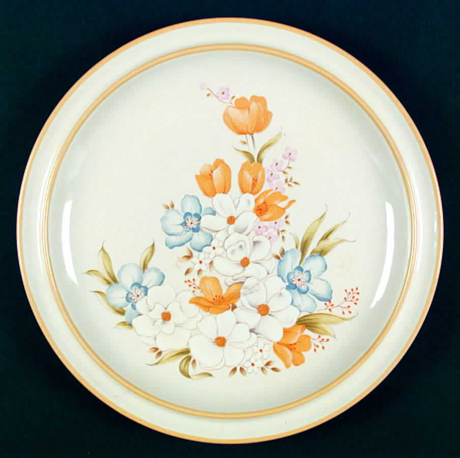 Weston Dinner Plate by International-1