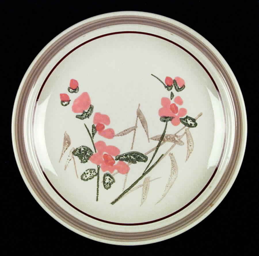 Winsome Dinner Plate by International-1
